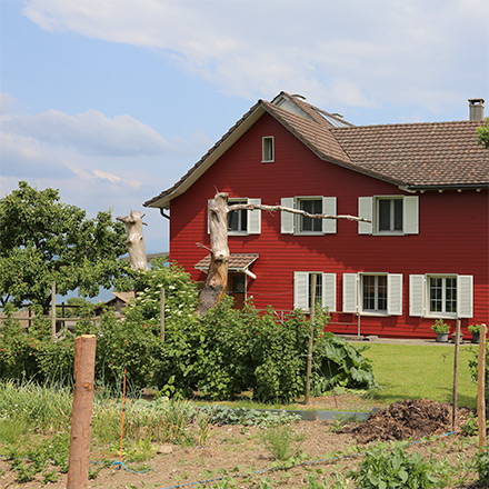 betrieb_haus.jpg betrieb_haus.jpg